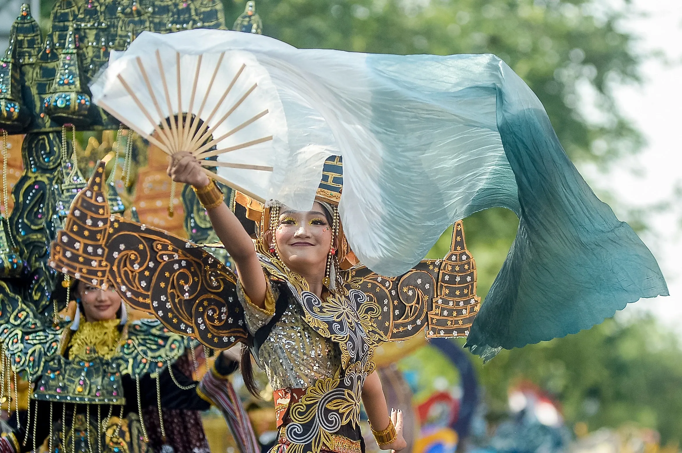 Indonesian Street Performance